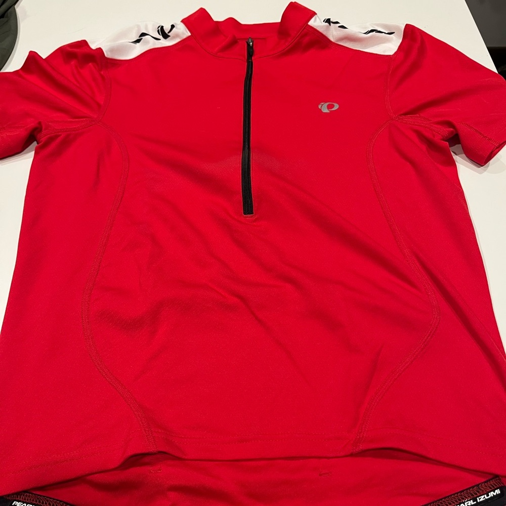 Men’s small Pearl Izumi cycling jersey